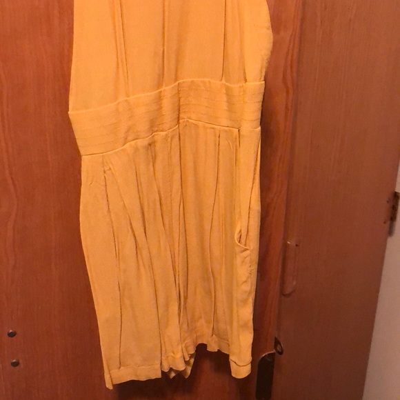 Romper - Picture 2 of 4